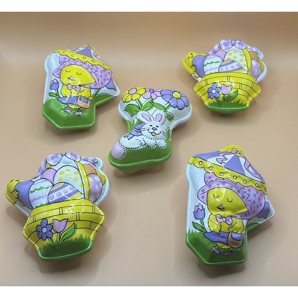 VTG Lot of 5 Plastic Molded Easter Bunny Basket Chick Candy Holders